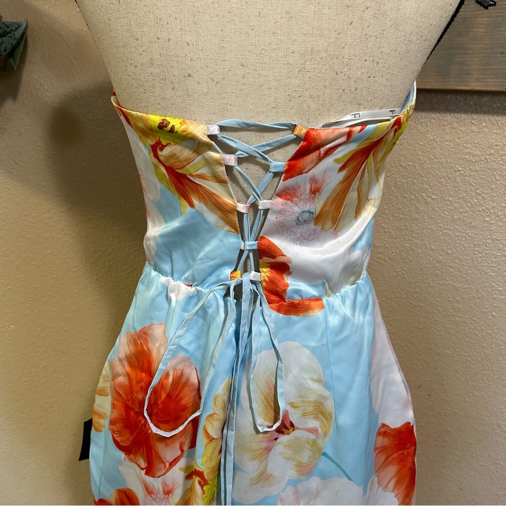 NWT 
Lulus Oriana Light Blue Floral Satin Strapless Midi Dress - Picture 4 of 9